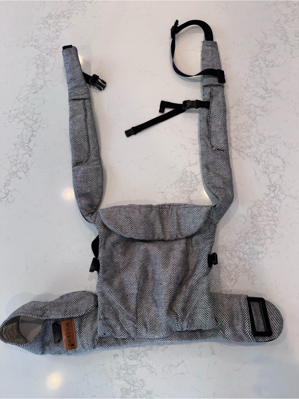 Brand new without tags, wildbird condor aerial buckle